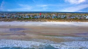 On the beach - OceanViews, Pool, Hot Tub (St. Augustine)