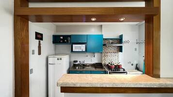 Basic-Apartment | Eigene Küche | Großer Kühlschrank, Mikrowelle