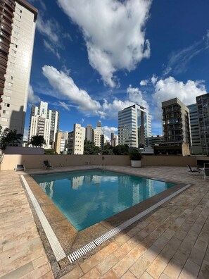 Apartamento básico | Piscina | Piscina externa