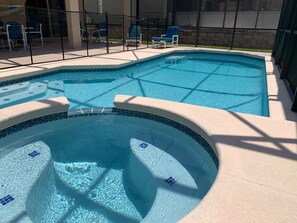 Piscine extérieure, piscine chauffée