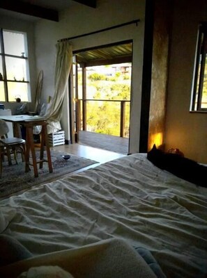 1 bedroom, WiFi - Rustic Studio in the Valley (Knysna)