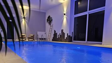 Piscine couverte, piscine chauffée