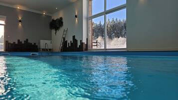 Piscine couverte, piscine chauffée
