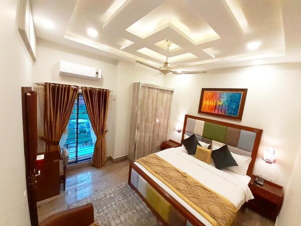 Habitació doble Deluxe | Planxa i posts de planxar i wifi gratuïta