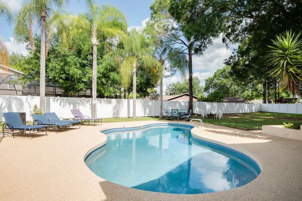 Family Paradise Getaway - N. Tampa - Sleeps 12!
