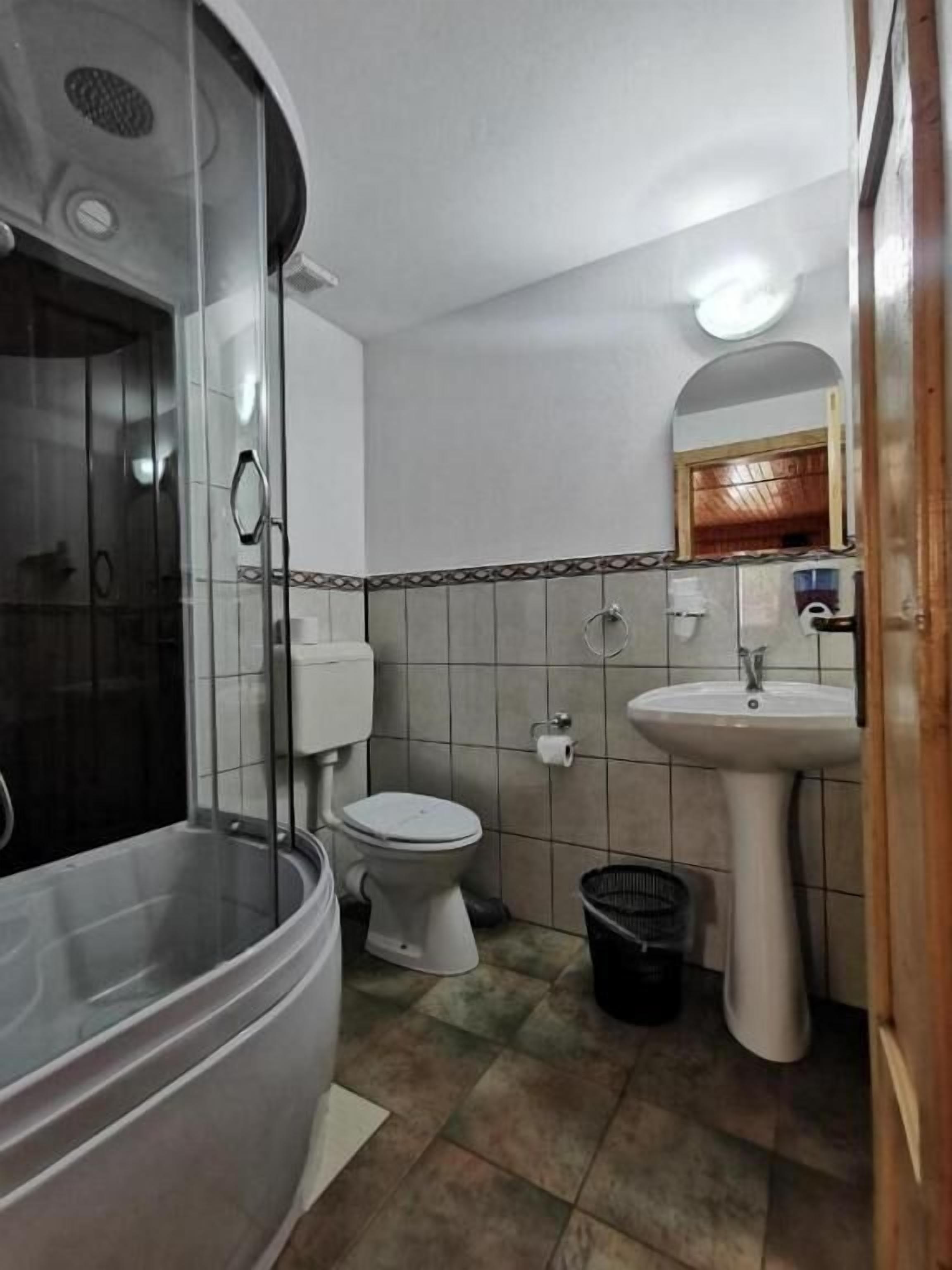 Deluxe Room, Berbilang Katil, Non Smoking, Balcony | Bilik Mandi