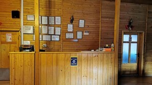 Reception - Pensiunea Valea Cetatii (Rasnov)