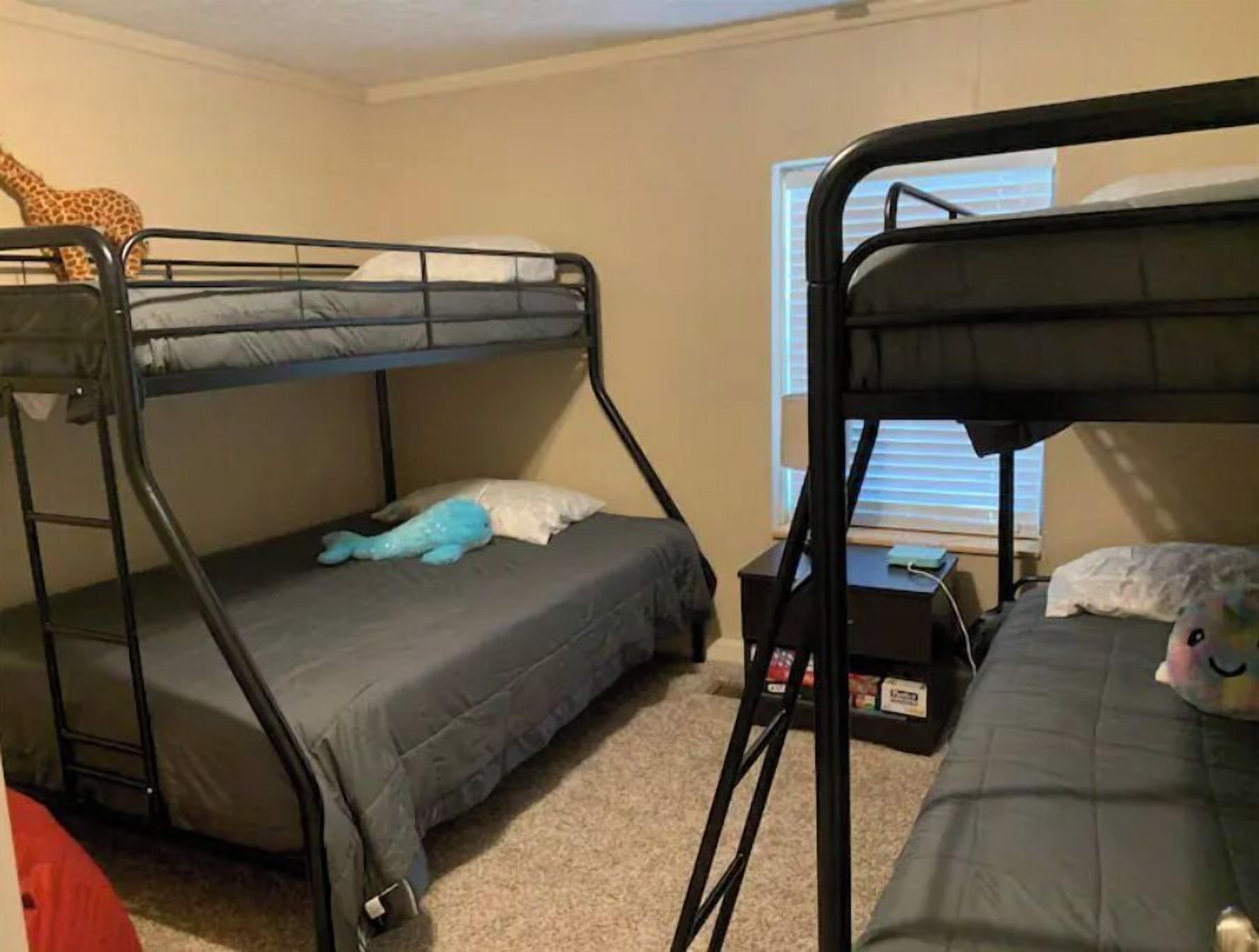 3 bedrooms, WiFi, bed sheets