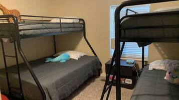 3 bedrooms, WiFi, bed sheets