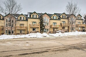 Exterior - Cozy Eden Condo w/ Mtn Views in Wolf Creek Resort! (Eden)