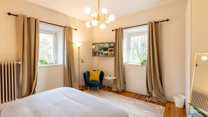 Luxury Apartment | 3 bedrooms, laptop workspace, iron/ironing board, free WiFi - Luxurious Modern 3BR Roof Villa Apt (Luxembourg City)