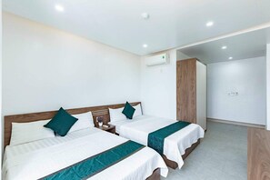 Premium bedding, minibar, individually decorated, individually furnished