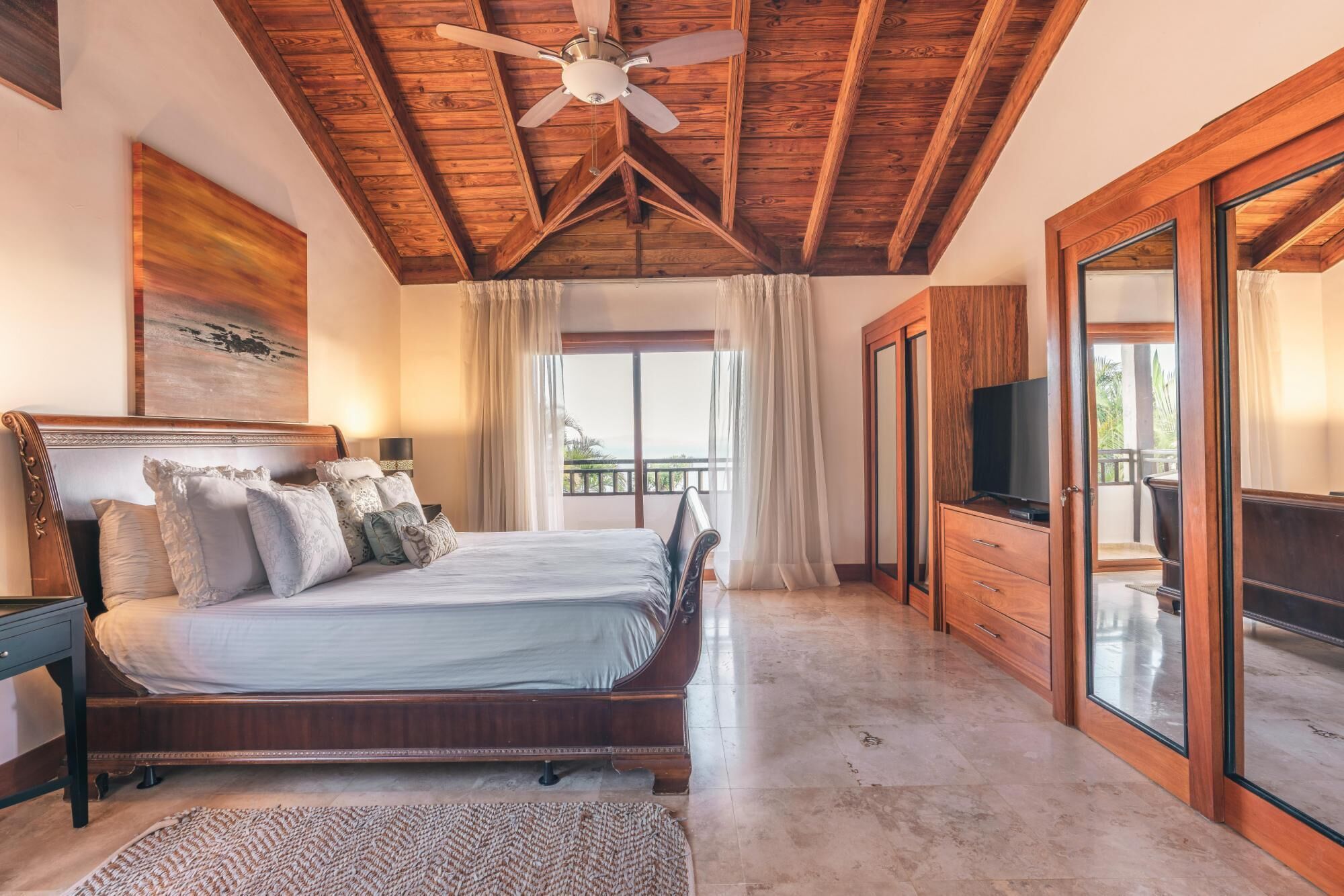 Photo - Charming villa with ocean view in Puerto Bahia