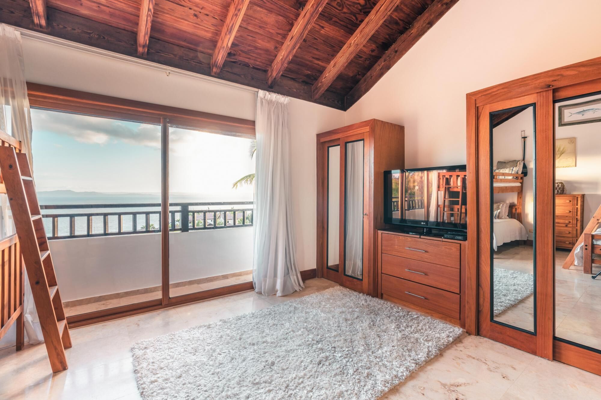 Photo - Charming villa with ocean view in Puerto Bahia