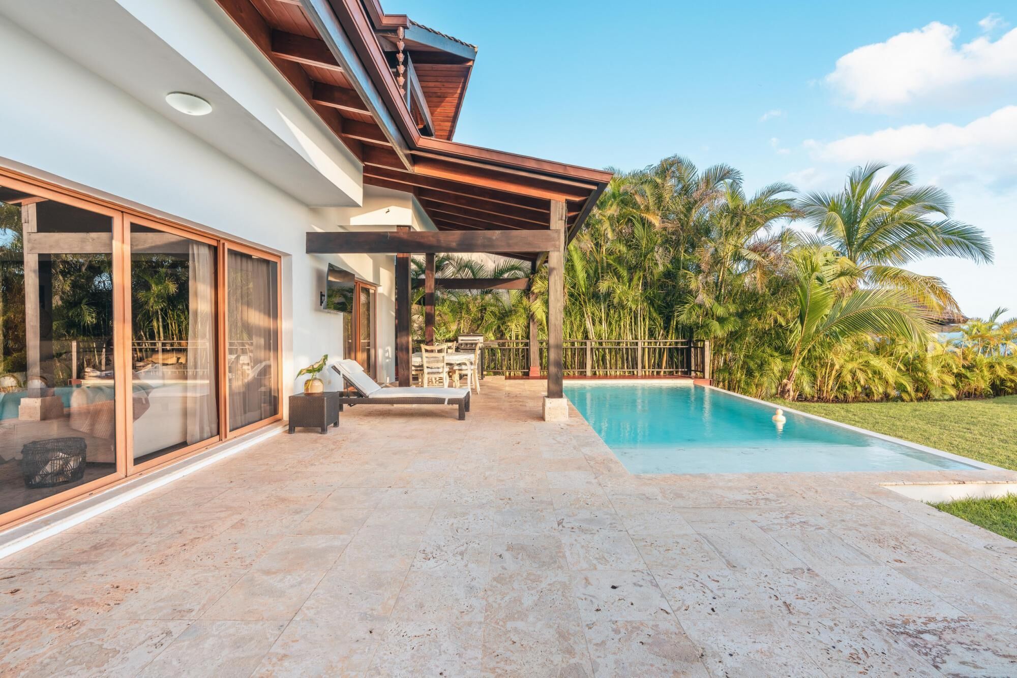 Photo - Charming villa with ocean view in Puerto Bahia