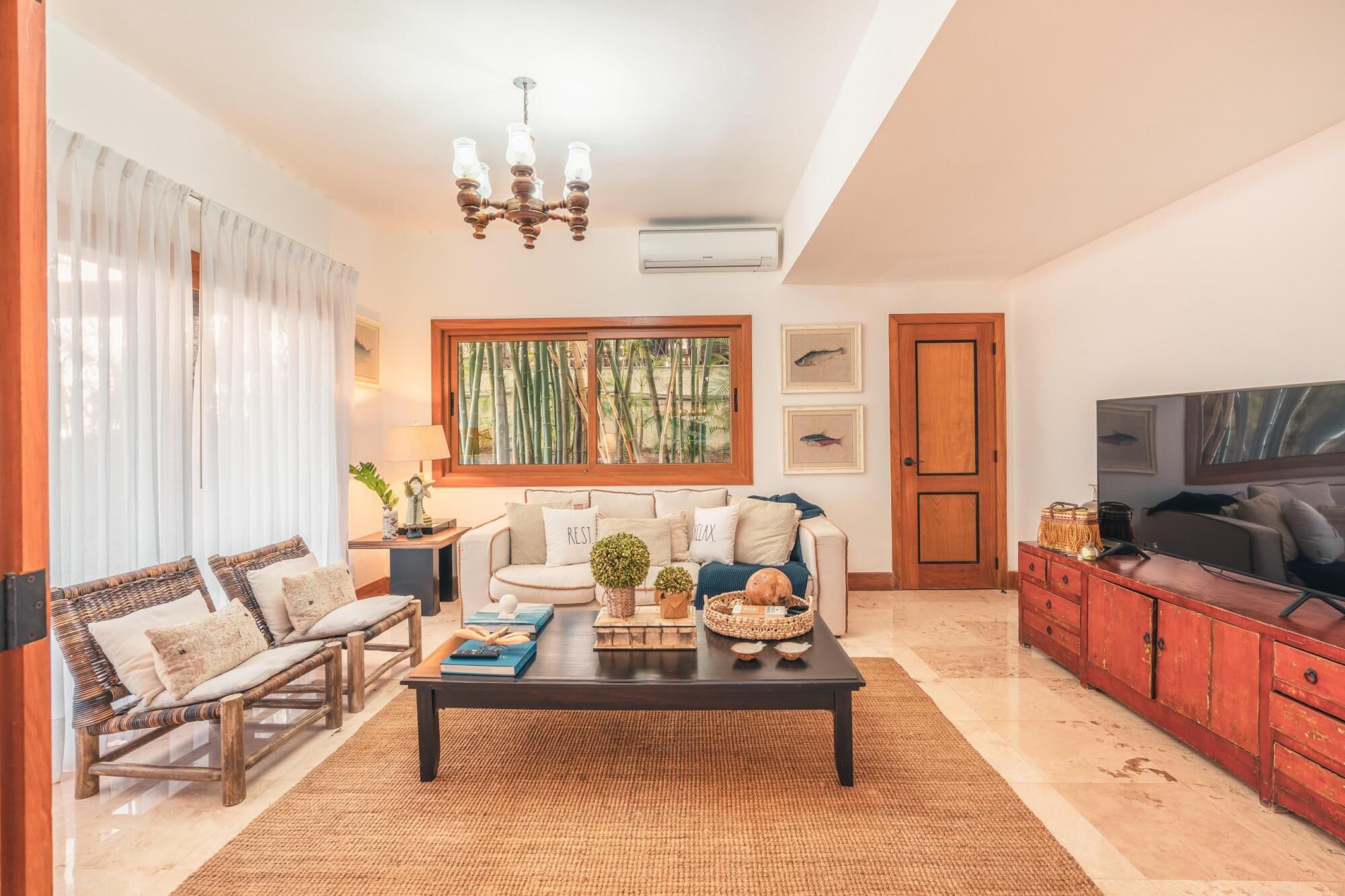 Photo - Charming villa with ocean view in Puerto Bahia