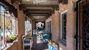 House (3 Bedrooms) | Property amenity