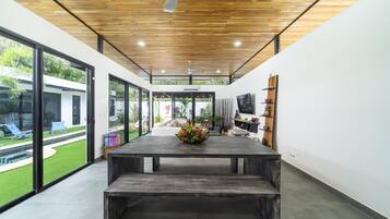 4 bedrooms