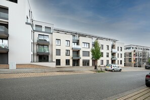 Exterior - Lux 1BR: King Bed, Balcony, Near City Center (Luxembourg City)