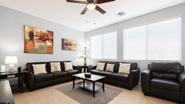 TV - Pet-Friendly 3BR | Community Pool | Near ASU (Tempe)