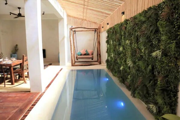 Piscine couverte, piscine chauffée