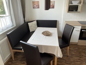 Dining - Apartment with terrace, view of Vienna, free parking, near to Schönbrunn (Wien)