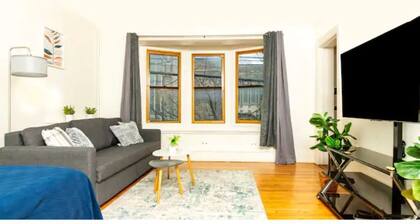 Heart of Albany - Skip from Work to Happy Hour