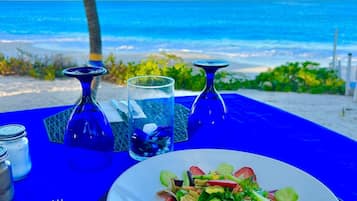 Lunch and dinner served