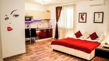 7 bedrooms, WiFi