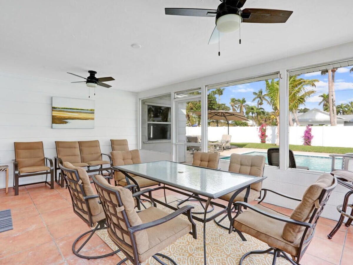 Photo 36 of Spacious 4 bed, 3 baths in highly desirable Lake Park.