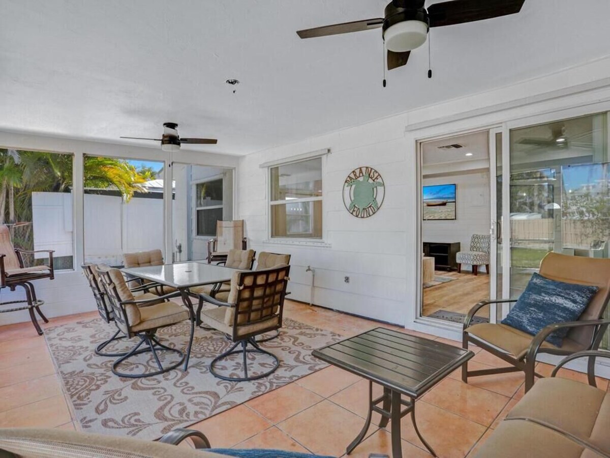 Photo 35 of Spacious 4 bed, 3 baths in highly desirable Lake Park.
