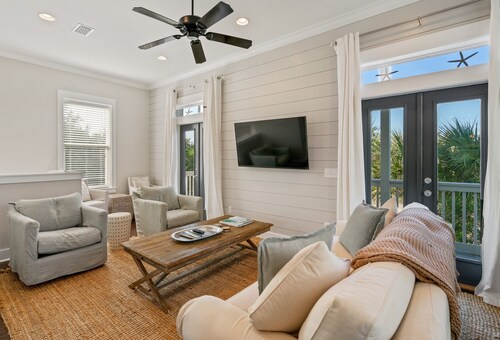 30A |Walk to Beach |Gulf Views |Private Pool |4BR