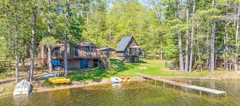 Unique A-Frame cabin/Sauna /Pet friendly /Nearby Trails