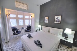 3 chambres, fer et planche à repasser, Wi-Fi gratuit, draps fournis