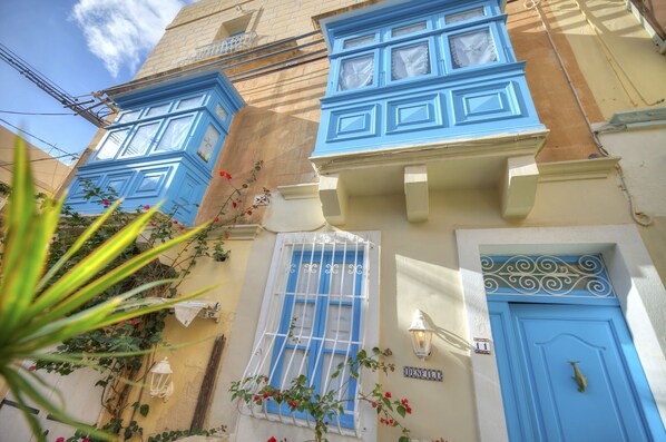 Exterior detail - Spectacular spacious house with sun terrace ILJU1-1 (Sliema)