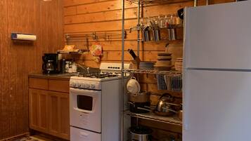 Lovely Cabin #2 on Kenai River | Private kitchen | Full-sized fridge, microwave, stovetop, coffee/tea maker