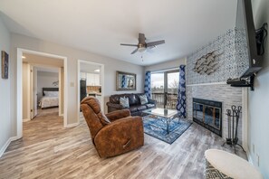 2 chambres, fer et planche à repasser, Wi-Fi gratuit, draps fournis