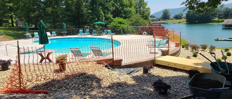 Indoor pool, outdoor pool