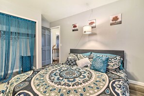 1 bedroom, iron/ironing board, travel cot, WiFi - 14 Mi to Frankenmuth: Apt on 3 Acres in Clio! (Clio)