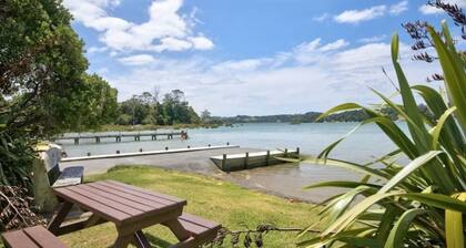Pohutakawa Tree House - surrounded by bird song and ocean views.