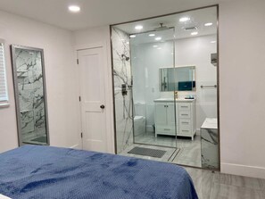 2 habitaciones, cuna de viaje, wifi y ropa de cama