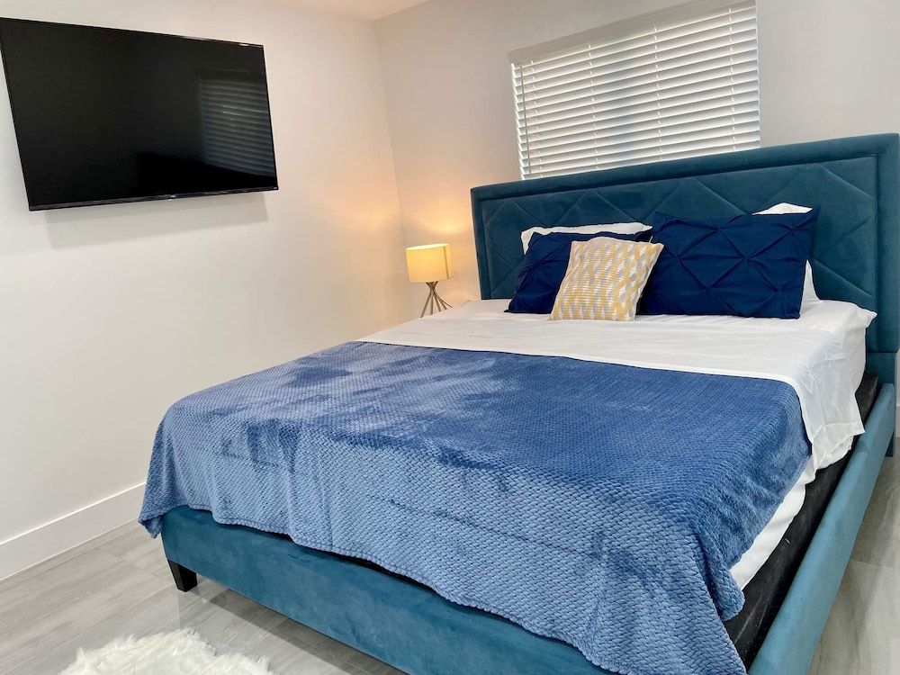 Beautiful 2 Bedroom West Palm Beach Home West Palm Beach Vrbo