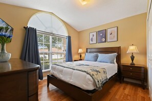 5 dormitorios, caja fuerte, tabla de planchar con plancha y wifi