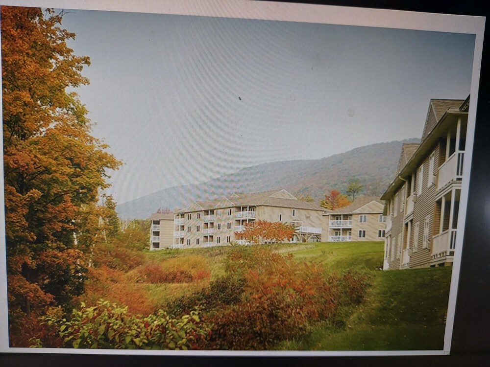 VACATION VILLAGE IN THE BERKSHIRES MA2 BDRM CONDO Hancock Vrbo