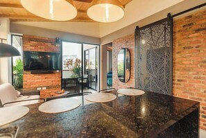 Interior - Beautiful apartment with terrace and large office (Medellín)