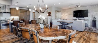 Gondola Vista 4 Bedroom Villa