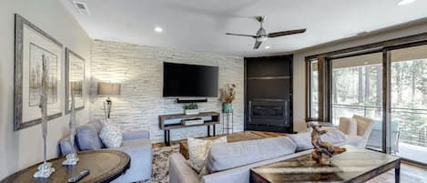 TV, fireplace, ping pong