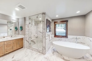 Hair dryer, heated floors, towels