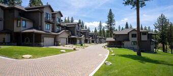 Gondola Vista 5 Bedroom Villa