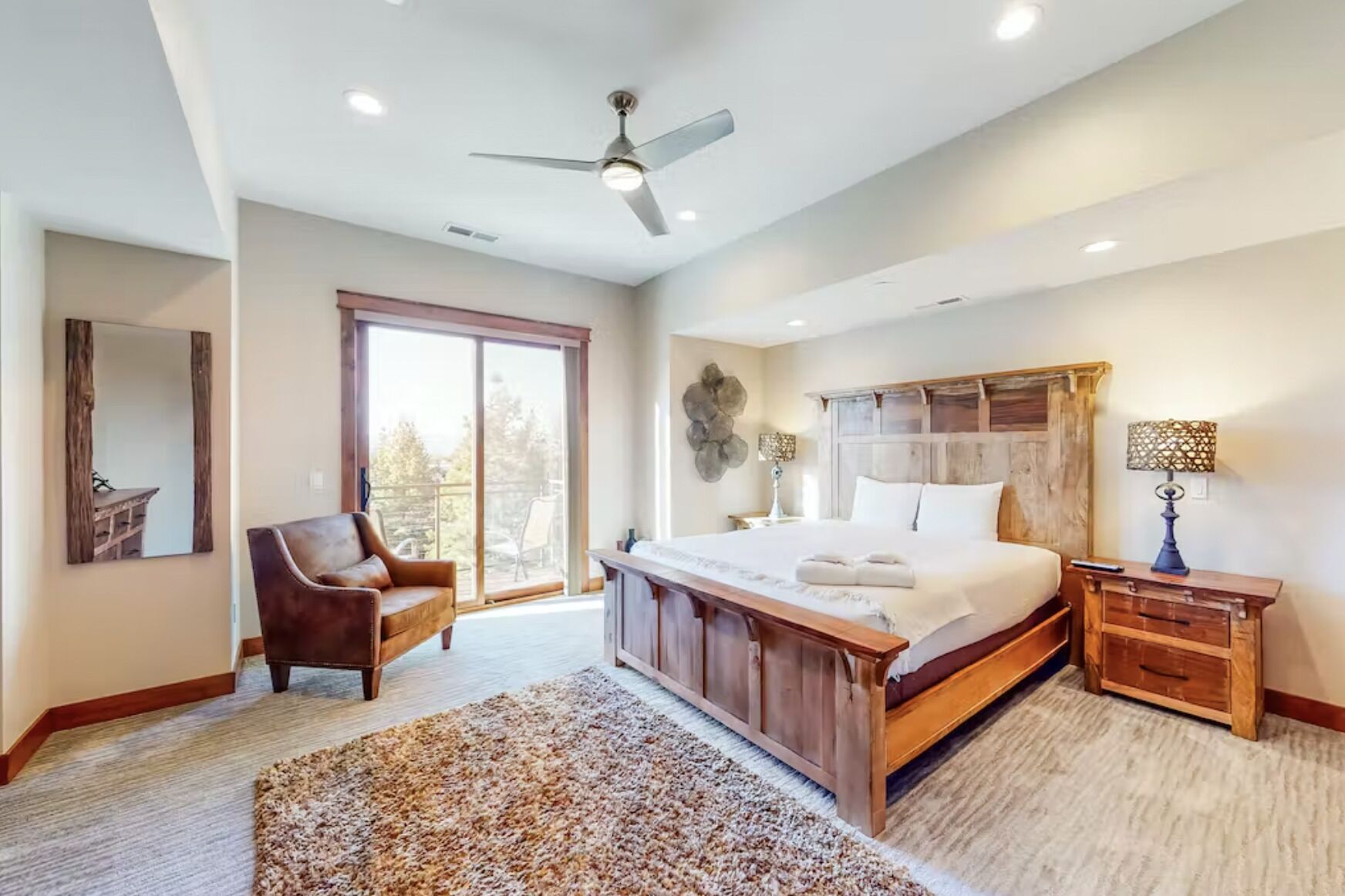 6 多间卧室、上网接入、床单